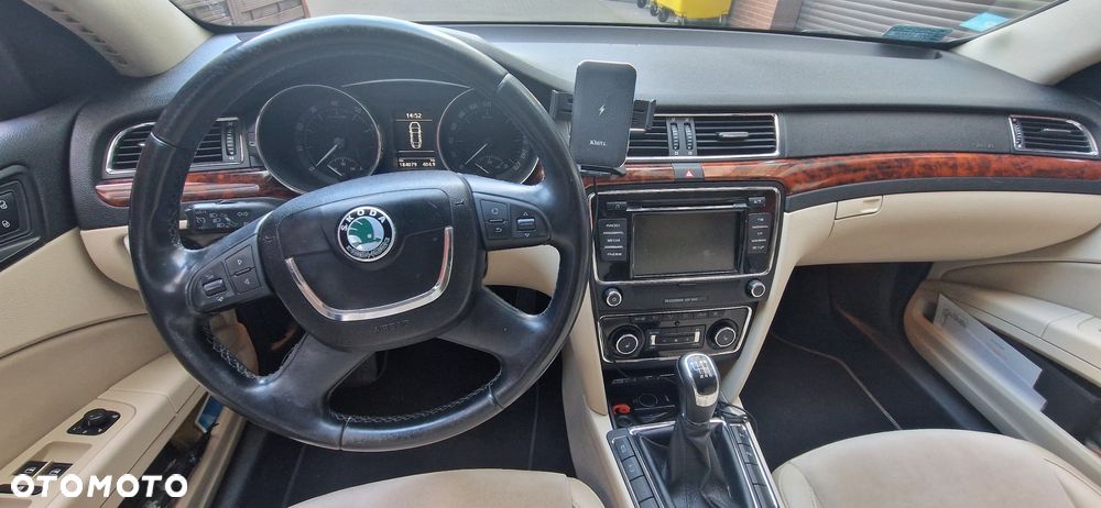 Skoda Superb 1.8 TSI Elegance - 25