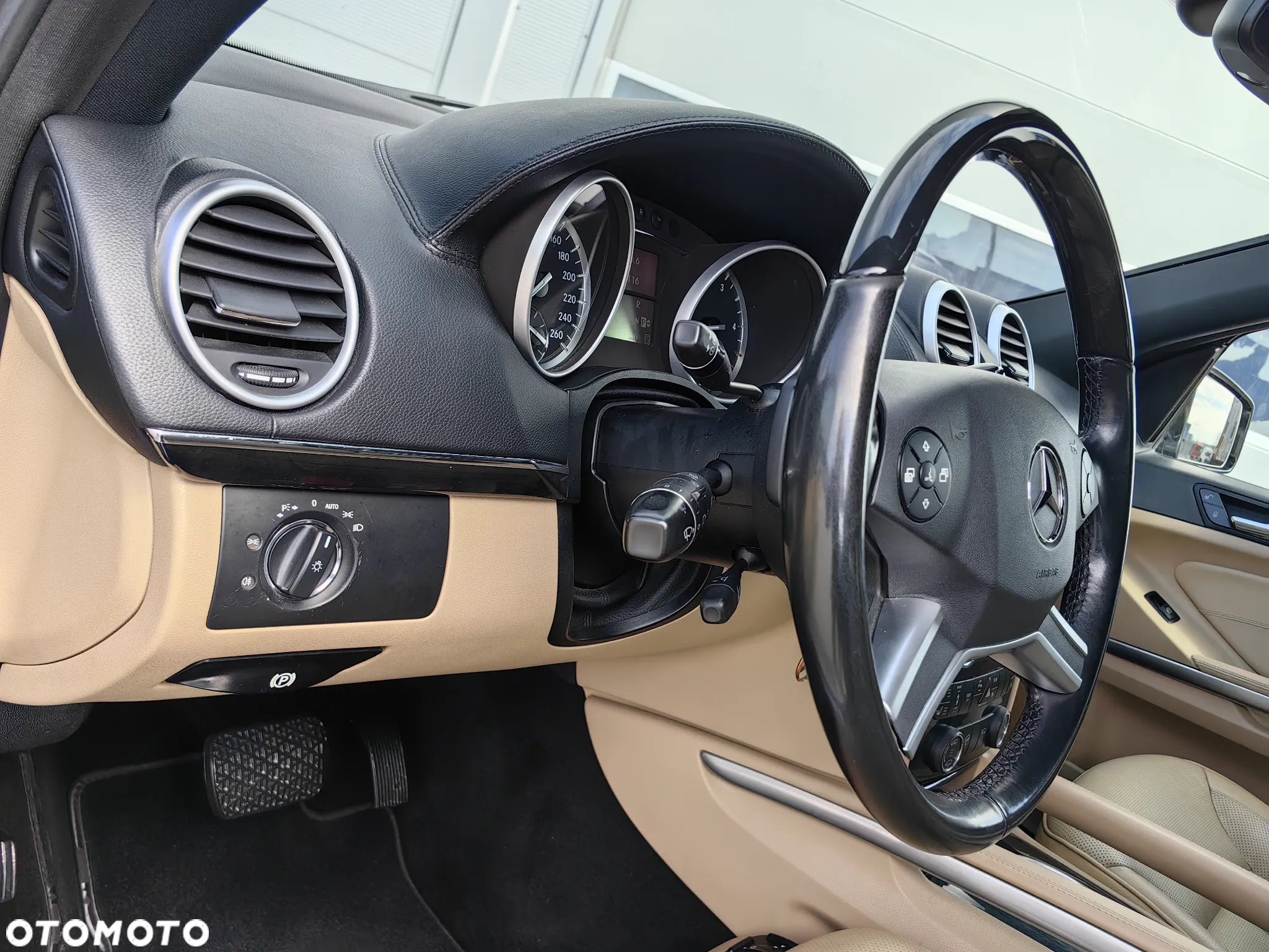 Mercedes-Benz GL 450 CDI - 25