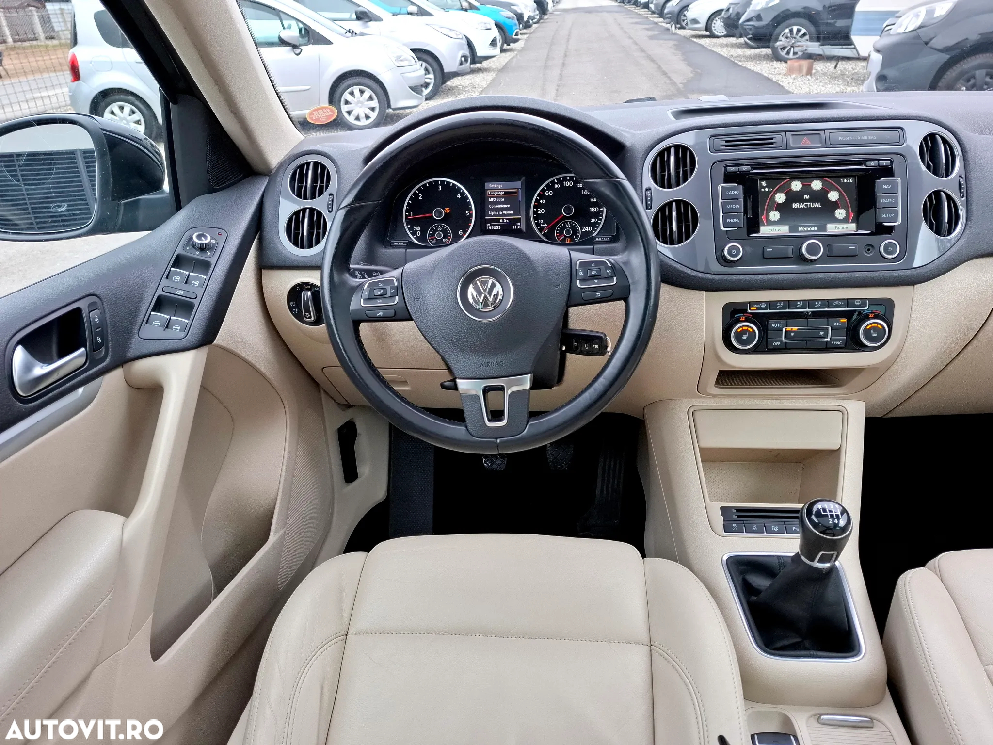 Volkswagen Tiguan 2.0 TDI DPF Sport & Style - 17