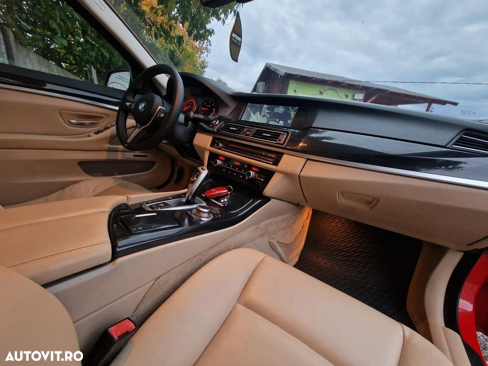 BMW Seria 5 520d Aut. Luxury Line - 10