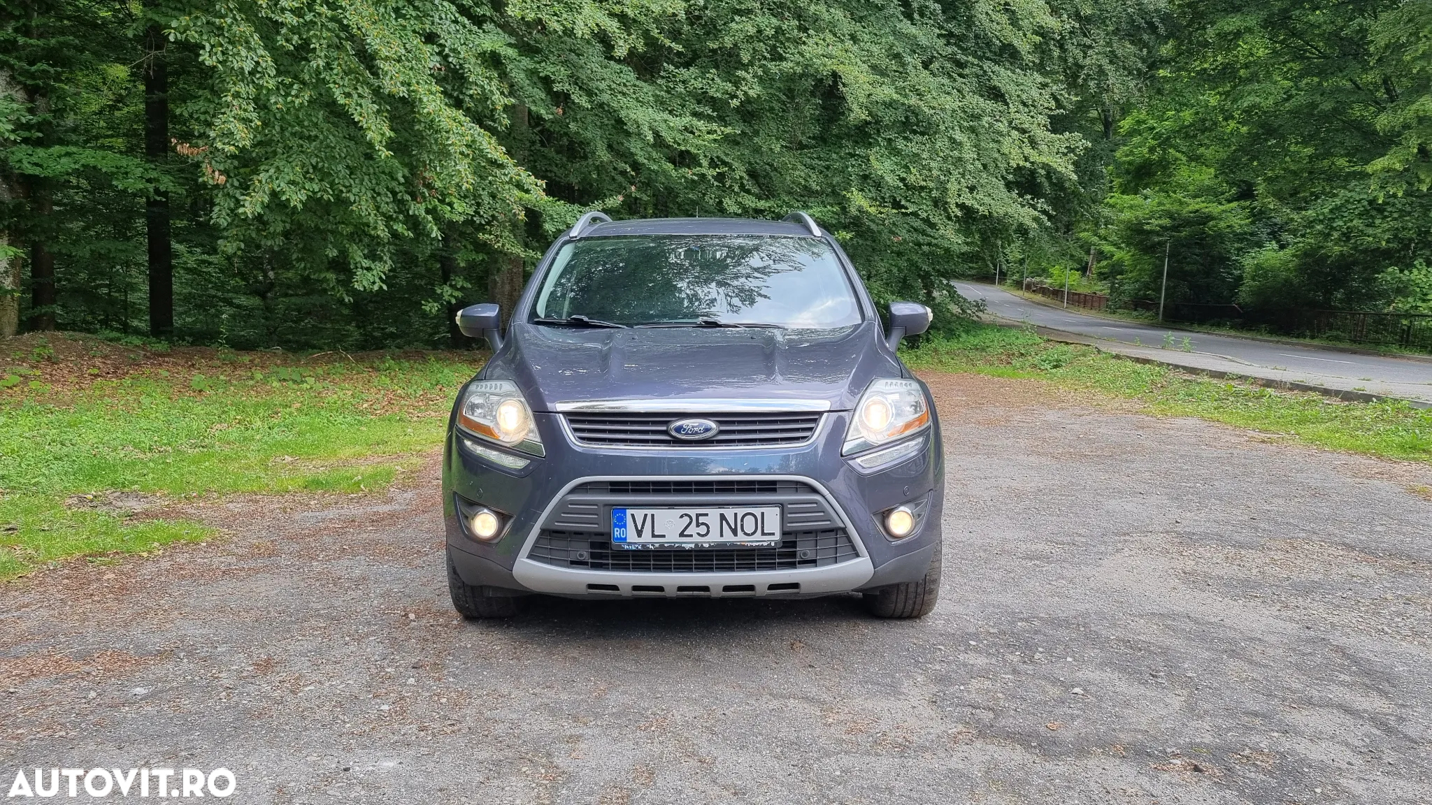 Ford Kuga 2.0 TDCi 4WD Powershift Titanium - 2