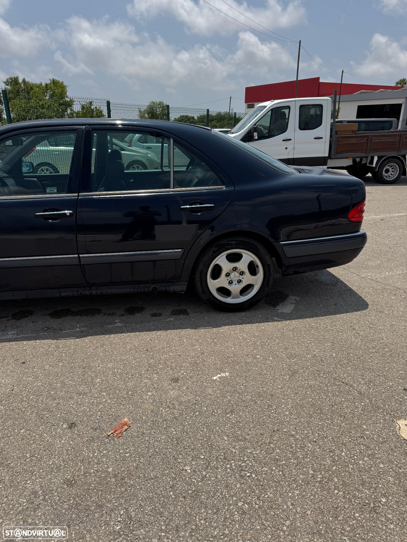 Mercedes-Benz E 200 Kompressor Classic - 4