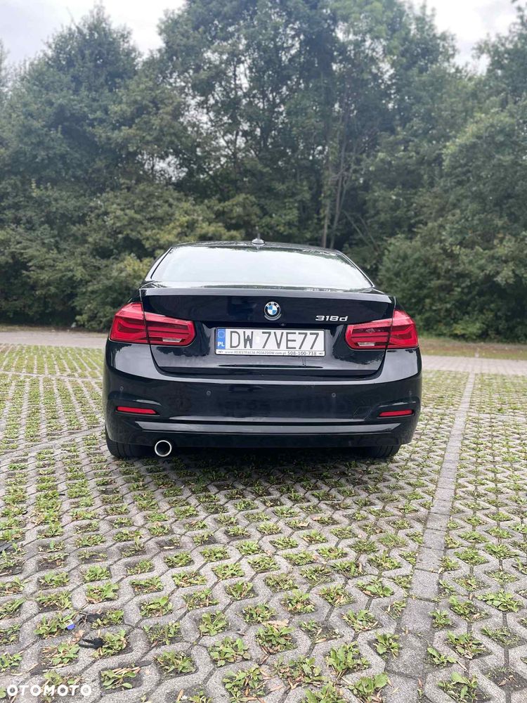 BMW Seria 3 318d Sport Line Shadow - 4