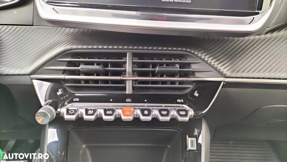 Peugeot 2008 - 9