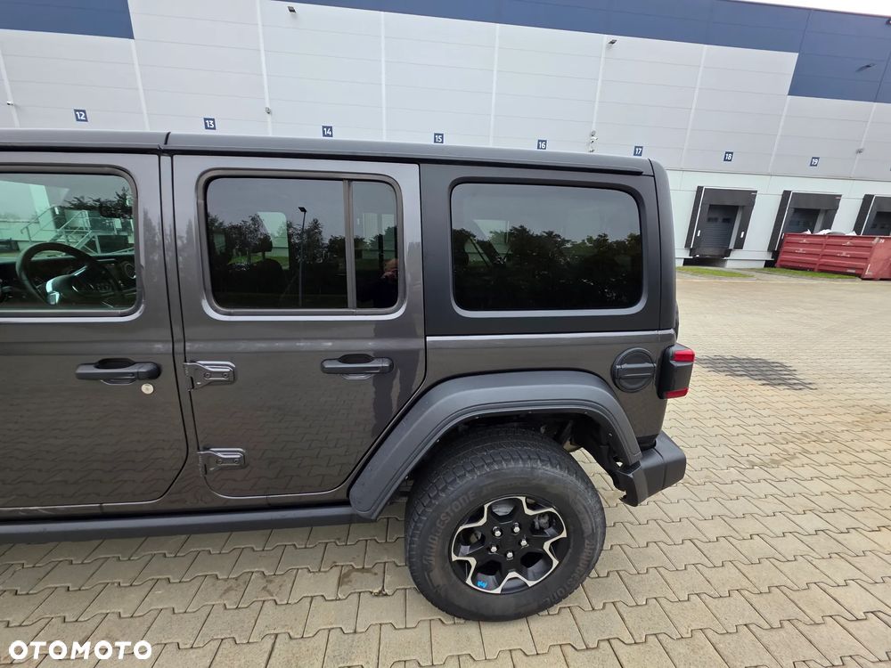 Jeep Wrangler - 11