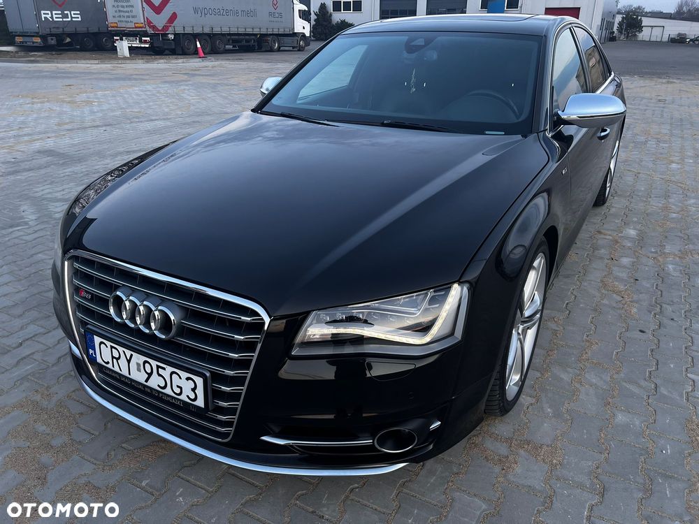 Audi S8 - 20