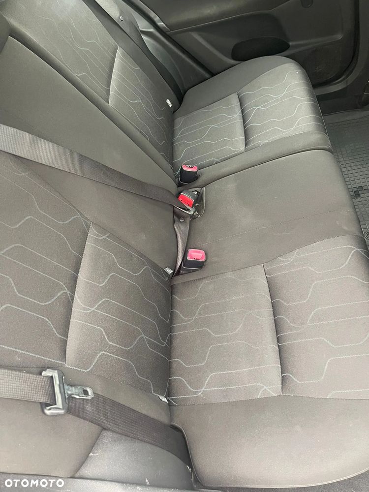 Toyota Auris - 9