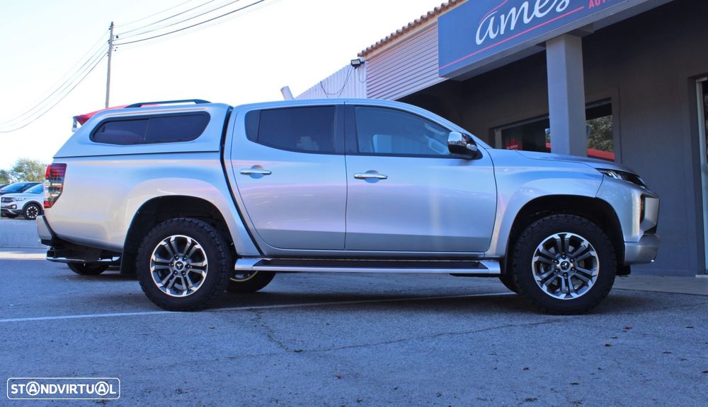 Mitsubishi L200 2.3 DI-D Strakar CD Connect Edition 4WD - 4