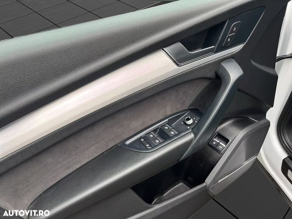 Audi Q5 55 TFSIe quattro S tronic S line - 10