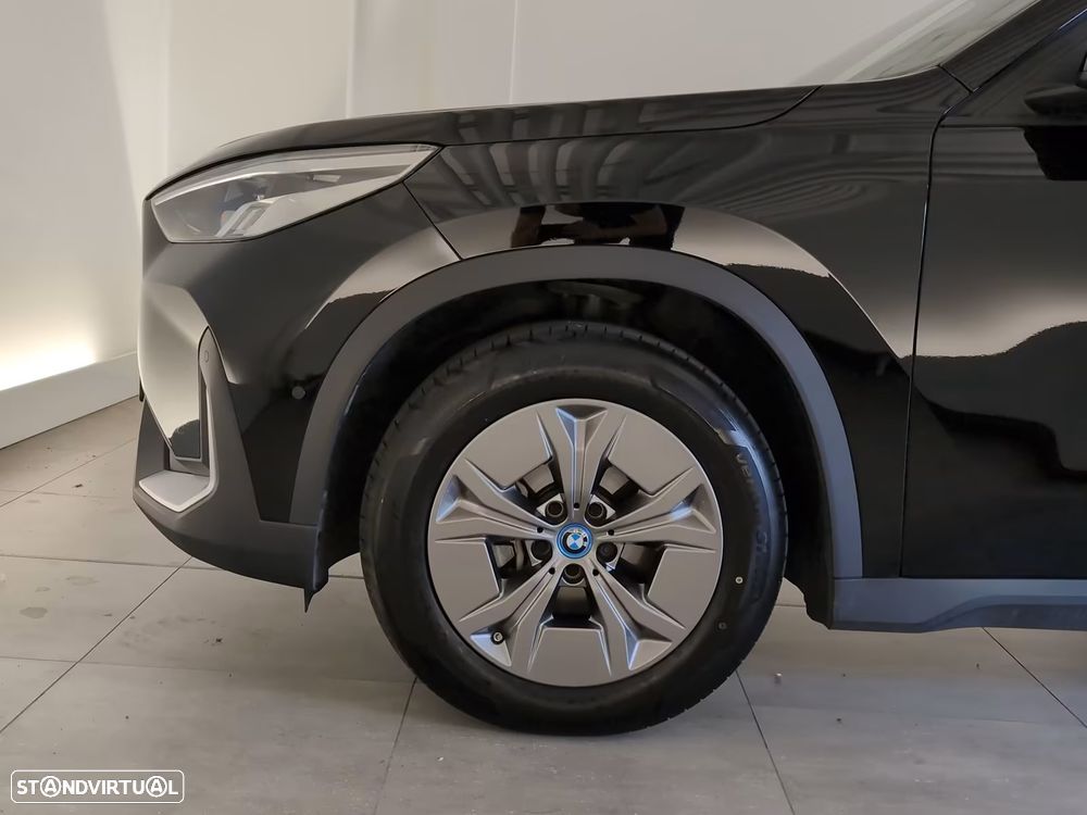 BMW iX1 eDrive20 - 8