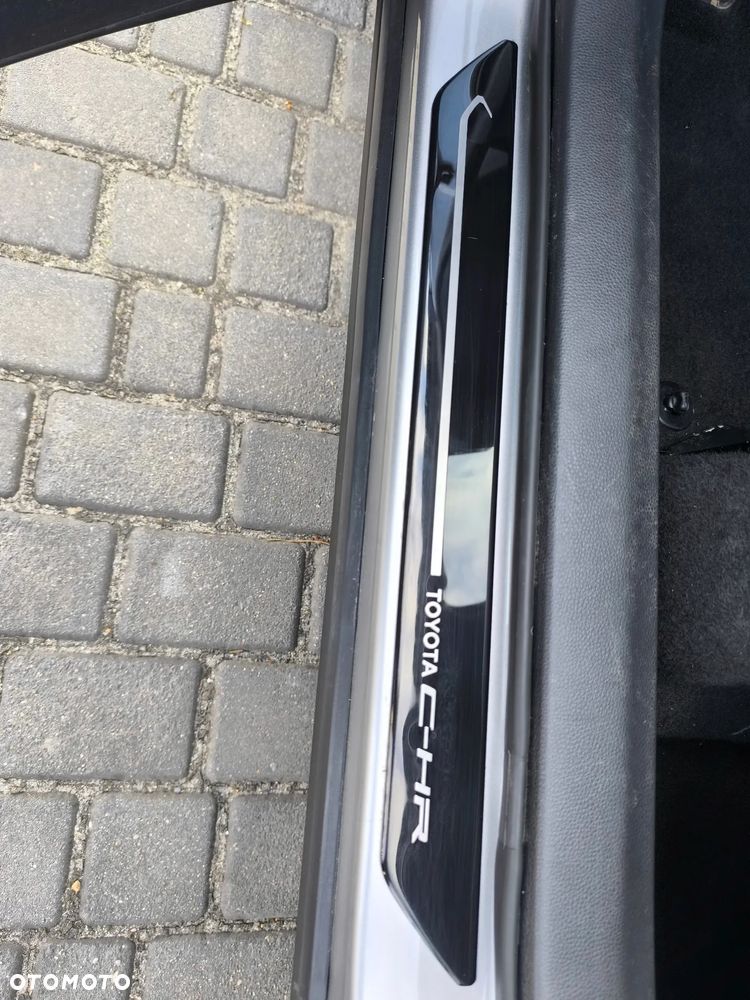 Toyota C-HR - 19
