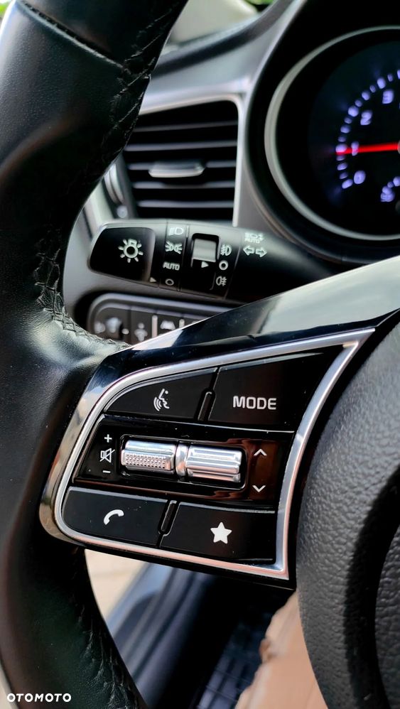 Kia Ceed 1.5 T-GDI M - 11