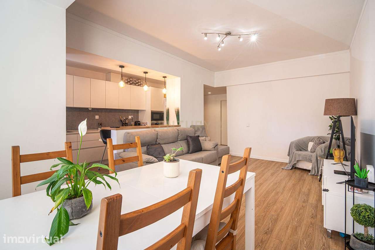 Apartamento Renovado T2 em Oeiras, ótimas áreas e com tudo perto de si - Grande imagem: 5/38