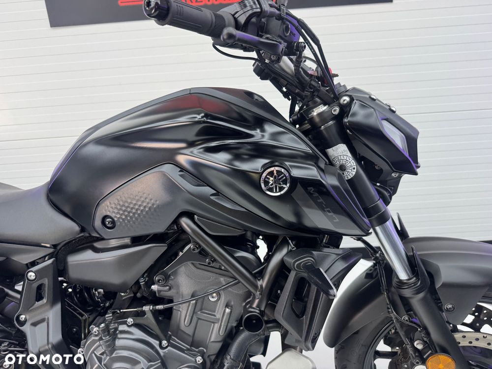 Yamaha MT - 24