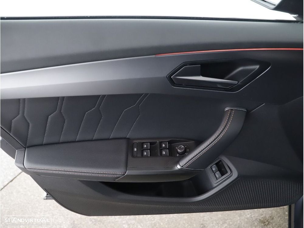 Cupra Formentor 1.4 e-Hybrid DSG VZ - 36