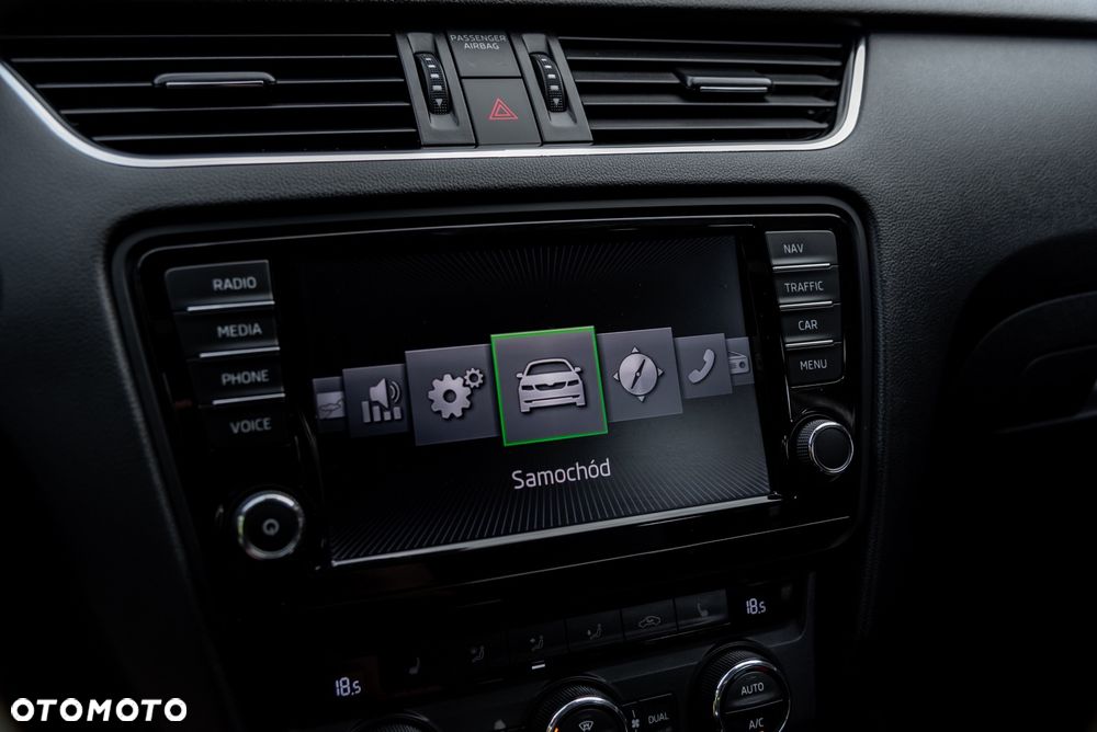 Skoda Octavia 2.0 TDI 4x4 DSG Scout - 37