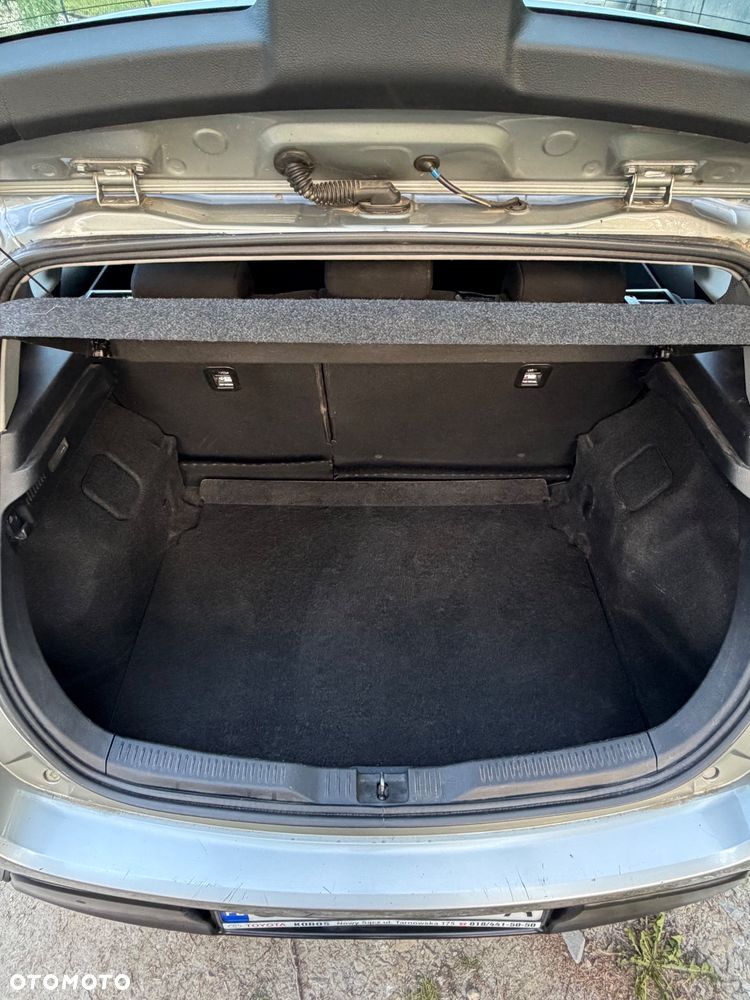 Toyota Auris 1.33 VVT-i Active - 9