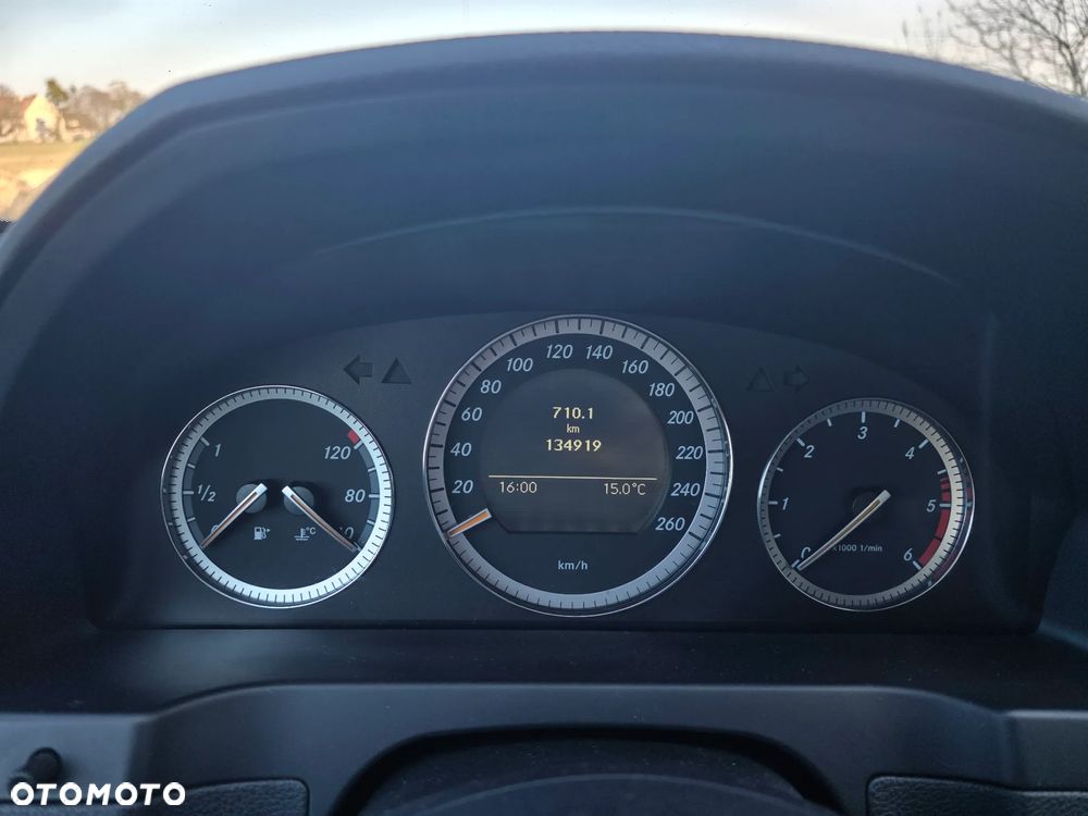 Mercedes-Benz Klasa C 200 CDI Elegance - 12