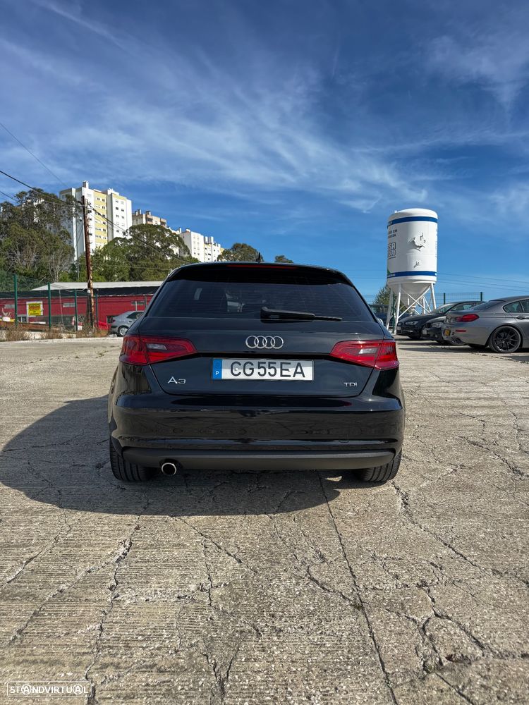Audi A3 Sportback 1.6 TDI S-line - 4