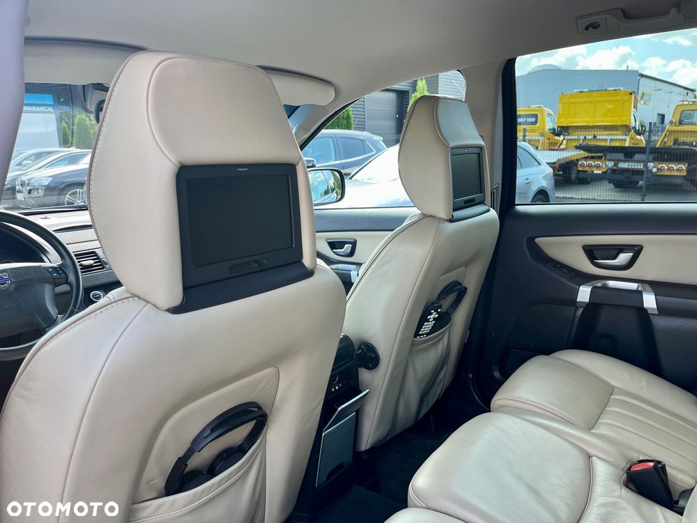 Volvo XC 90 - 17
