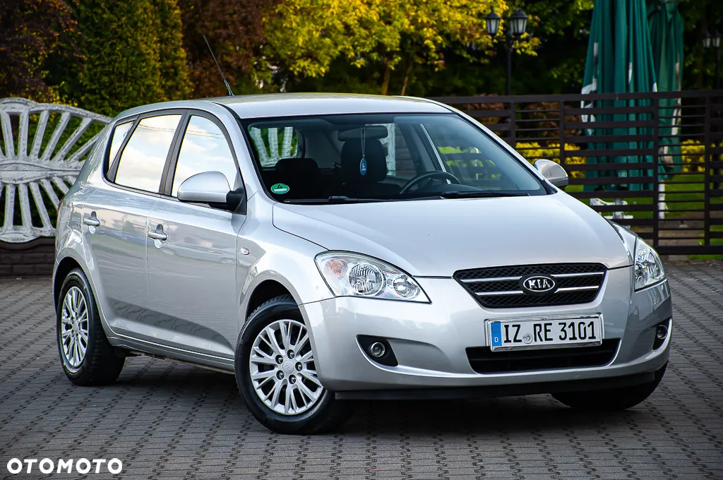 Kia Ceed 2.0 CVVT Spirit - 14