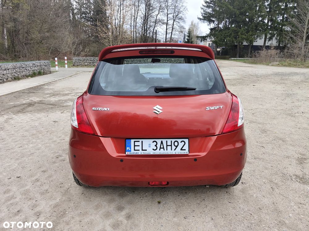 Suzuki Swift - 6