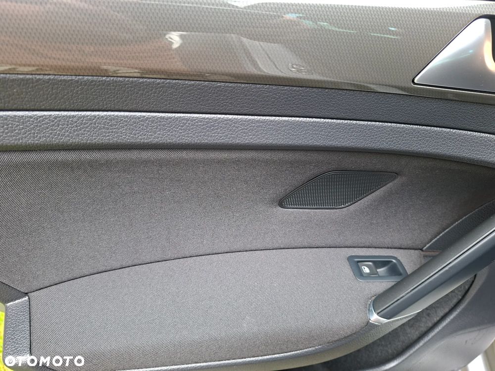 Volkswagen Golf 2.0 TDI Join - 13