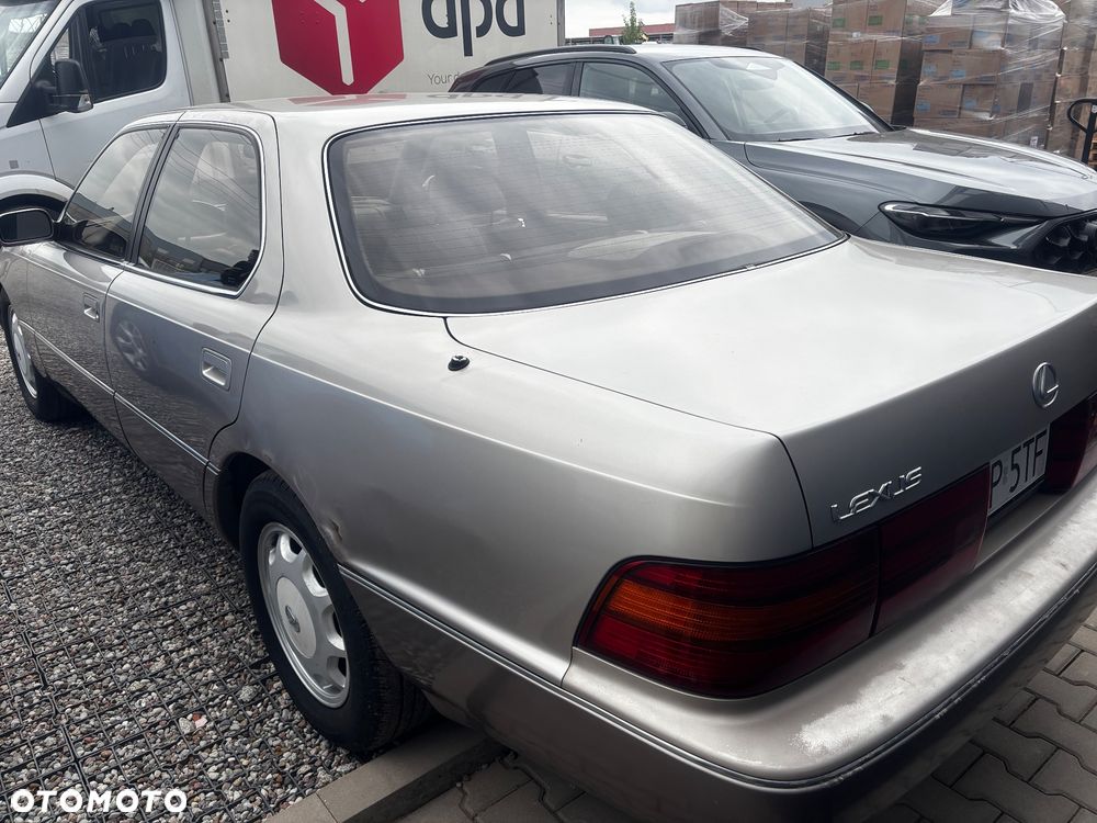 Lexus LS Standard - 8
