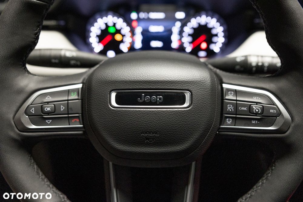 Jeep Compass - 22