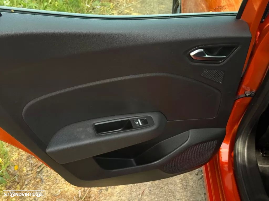 Renault Clio - 35