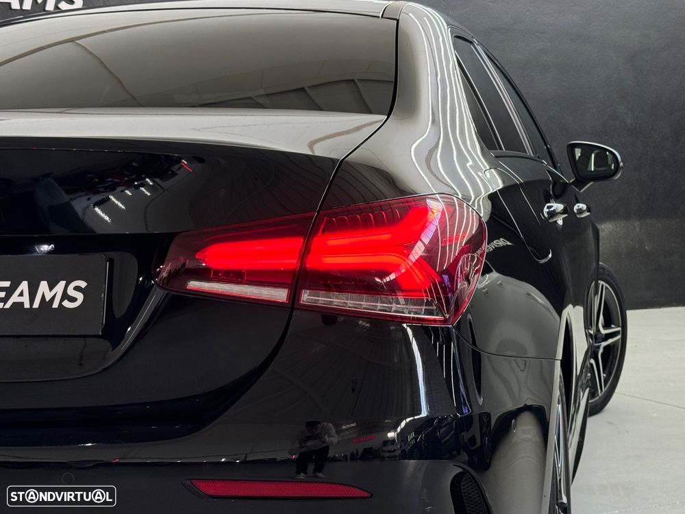 Mercedes-Benz A 250 Limousine e 8G-DCT AMG Line - 19