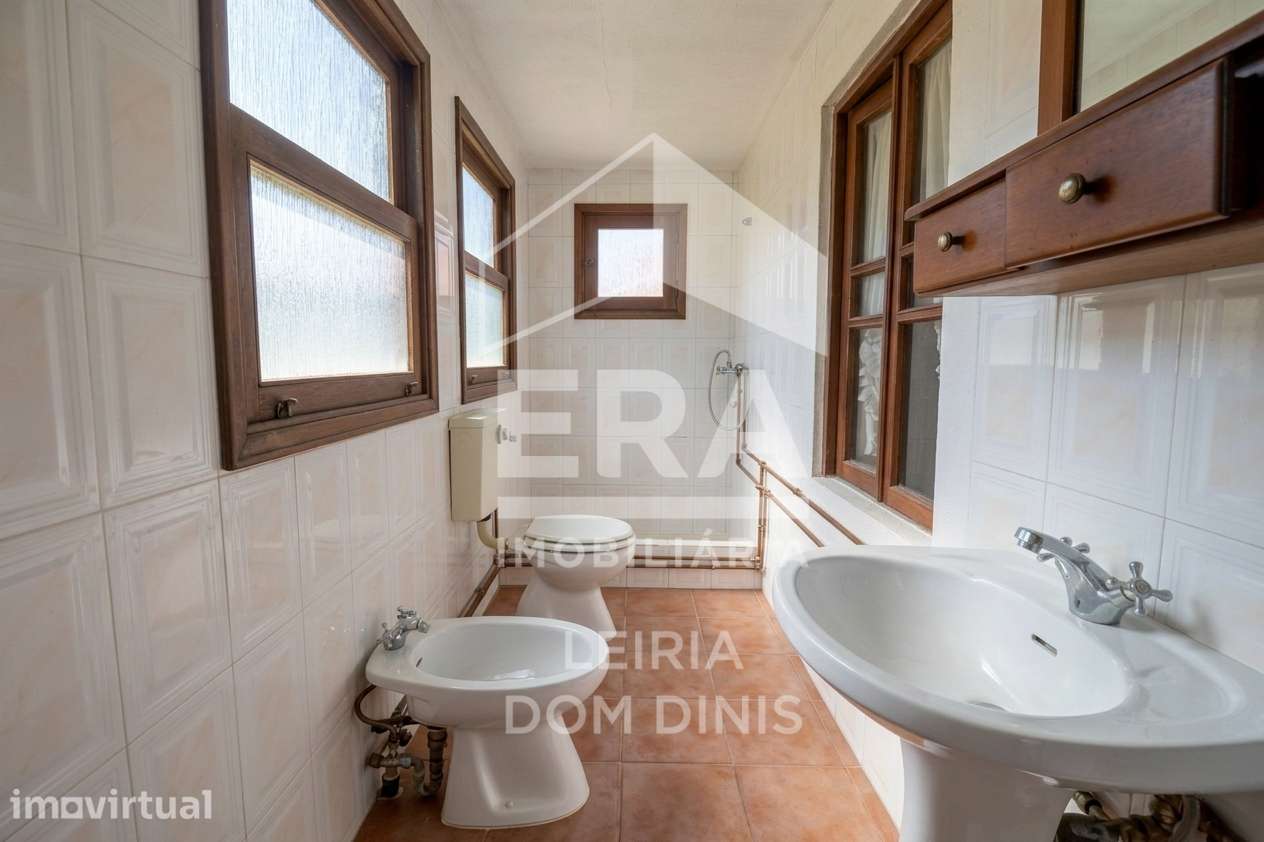 Moradia Rústica T3, inserida num terreno com uma área de 450m2 - Grande imagem: 4/12