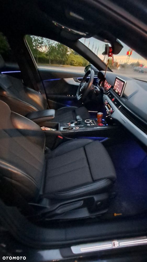 Audi A4 Avant 2.0 TDI S tronic quattro - 15