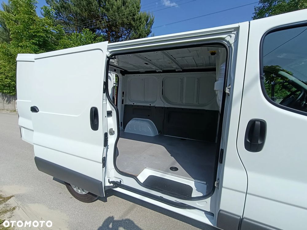 Opel Vivaro - 27