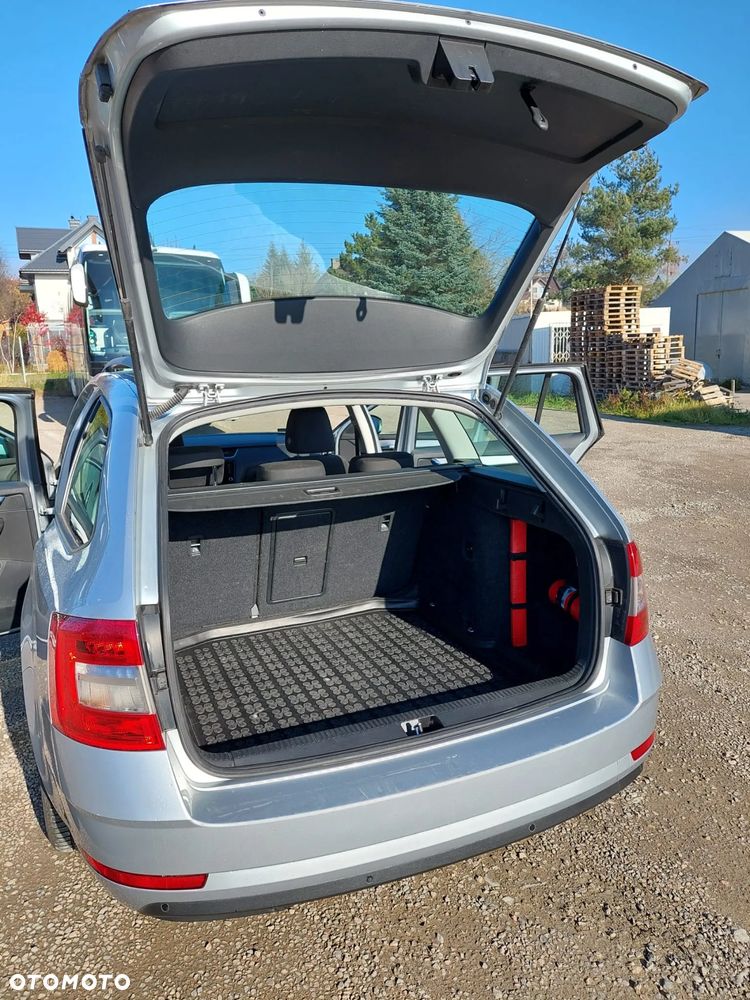 Skoda Octavia 1.6 TDI Ambition - 3