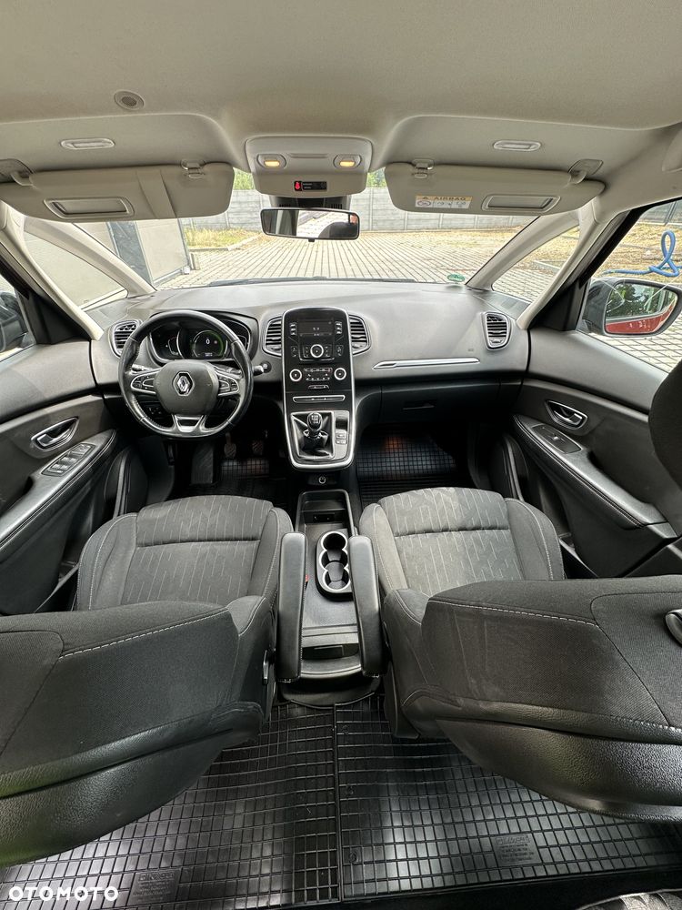 Renault Scenic TCe 140 GPF BUSINESS EDITION - 15