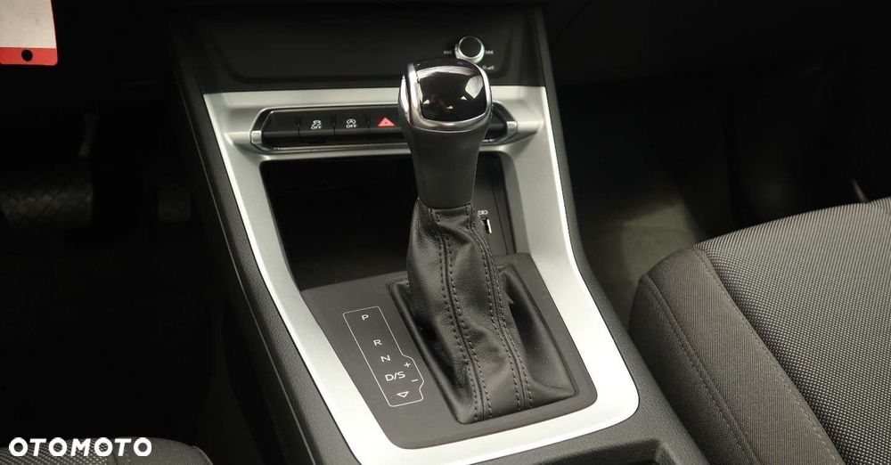 Audi Q3 35 TDI quattro S tronic - 29