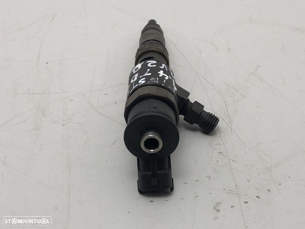 Injector Usado FORD FIESTA VI Van 1.4 TDCi | 01.09 -  REF. 0445110339 MOTOR KVJA - 3