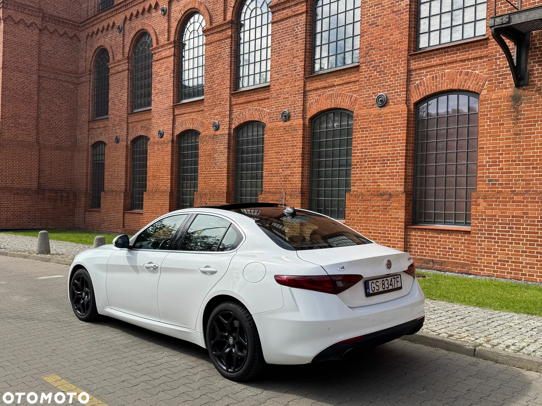 Alfa Romeo Giulia 2.0 Turbo 16V AT8-Q4 Ti - 7
