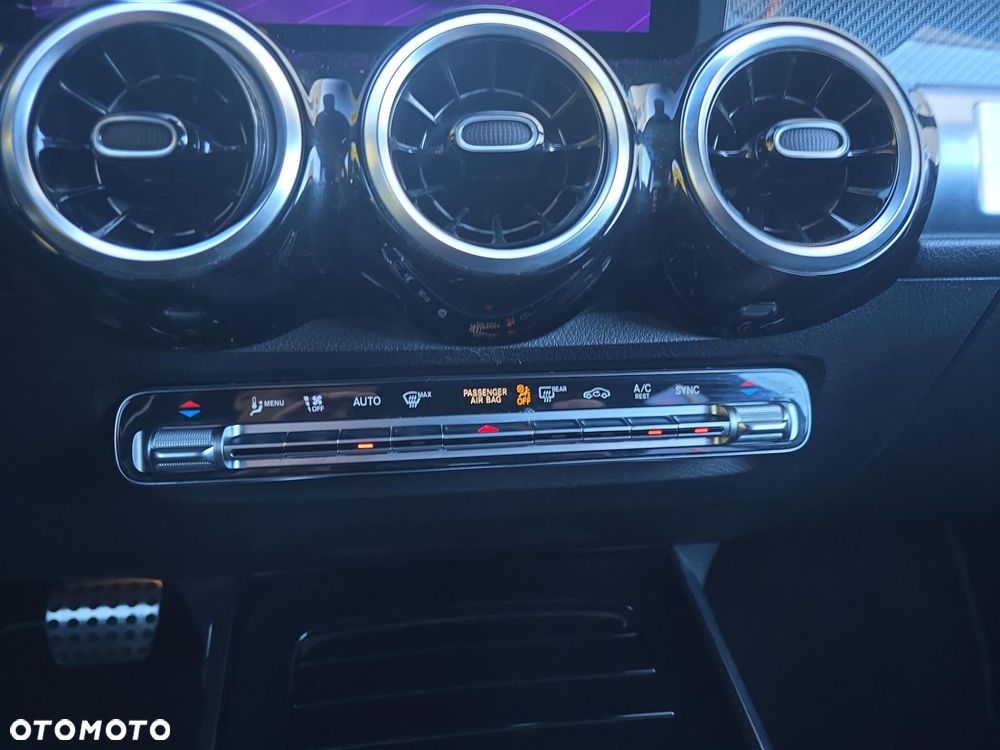Mercedes-Benz GLB 220 d 4-Matic Style 8G-DCT - 17