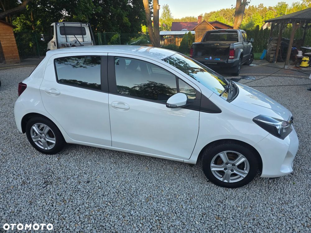 Toyota Yaris 1.33 VVT-i Edition 2014 - 9
