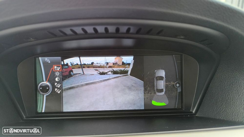 BMW 318 d Sport Line - 31