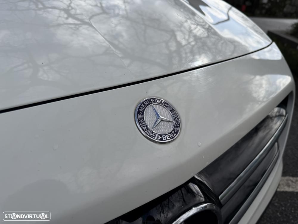 Mercedes-Benz GLA 180 d 7G-DCT Urban - 12