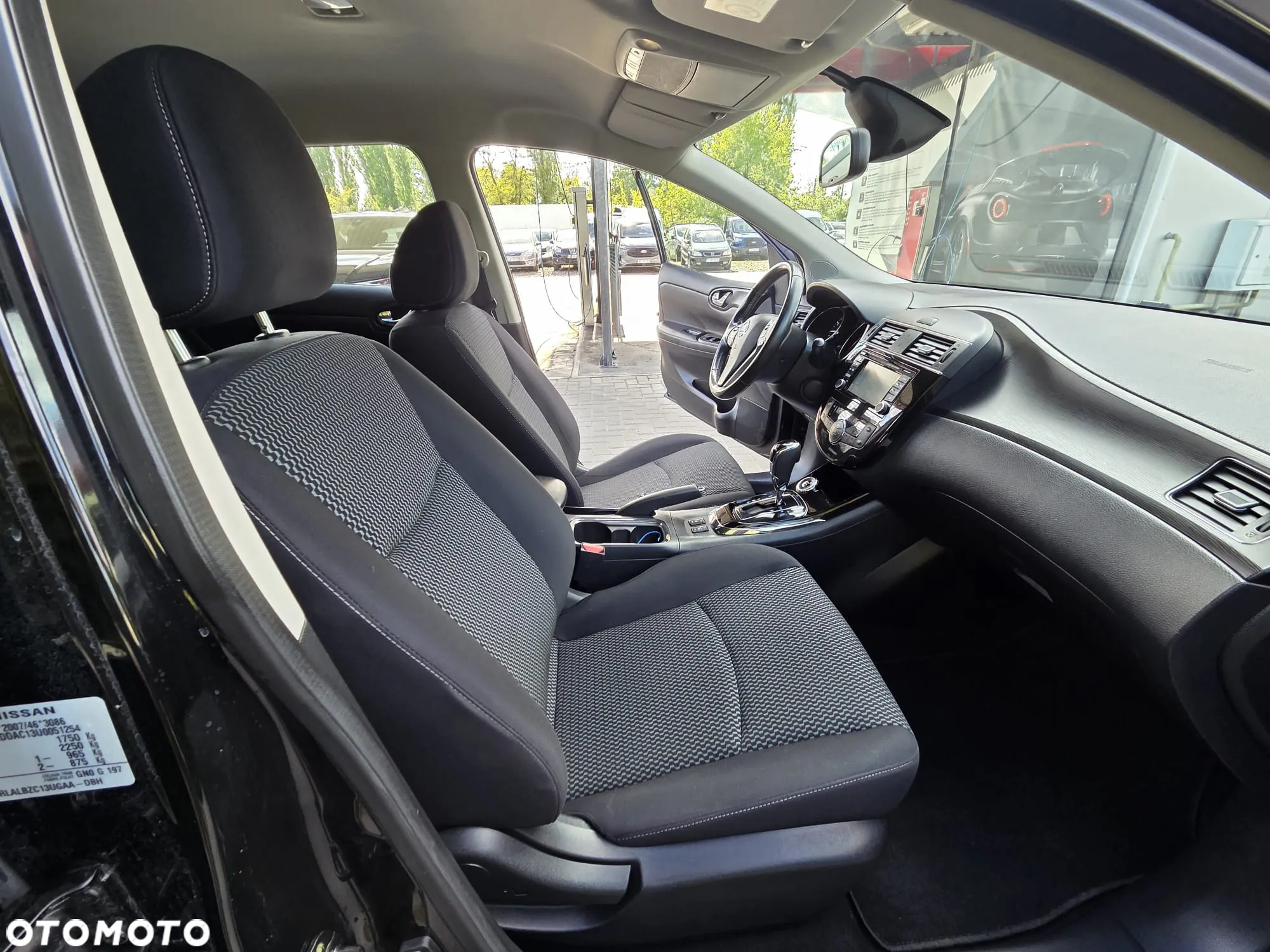 Nissan Pulsar 1.2 DIG-T Xtronic N-Connecta - 35