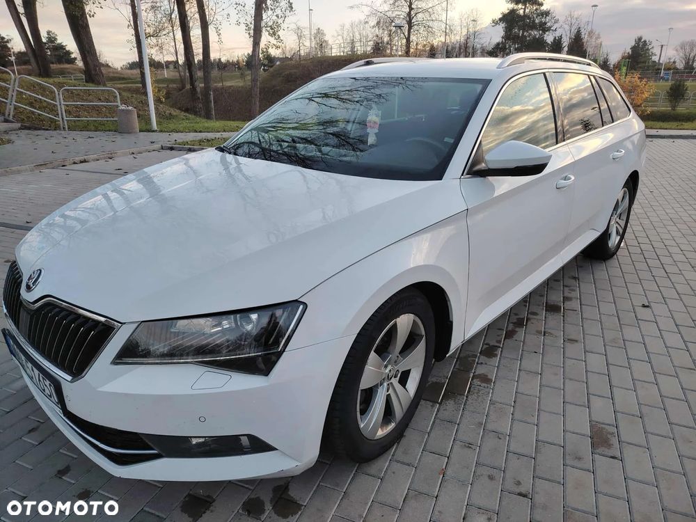 Skoda Superb 2.0 TDI Active DSG7 - 3