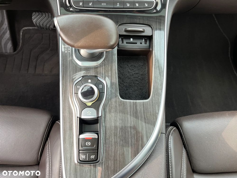 Renault Espace 1.6 dCi Energy Initiale Paris EDC 7os - 29