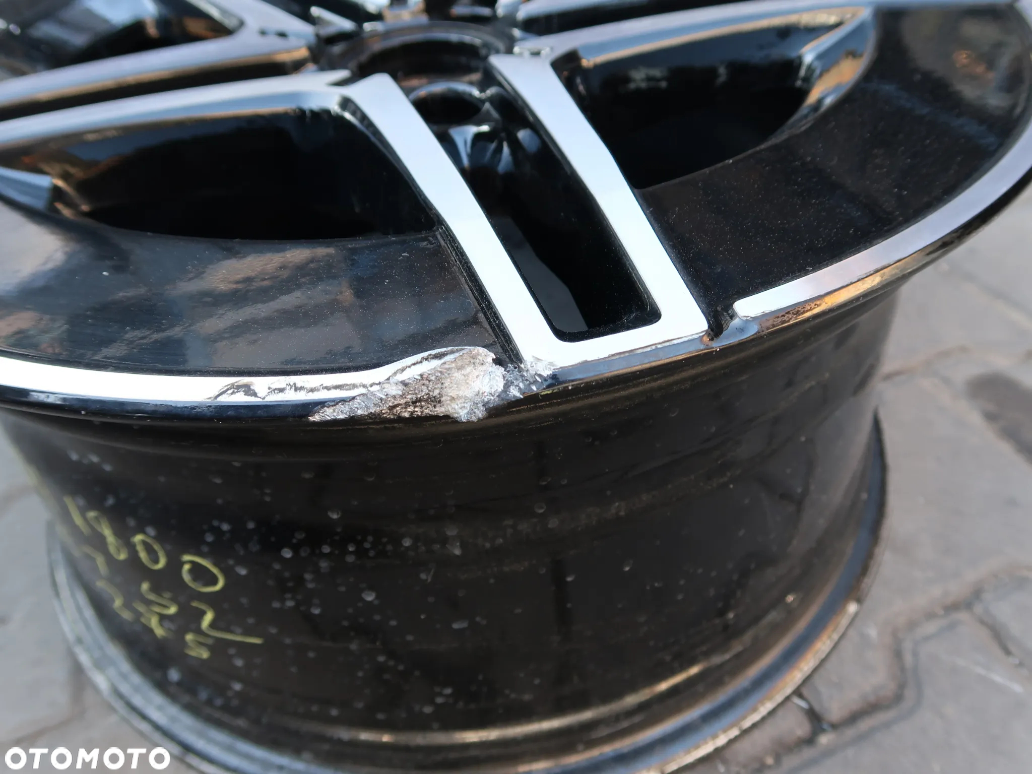 275 Felga Aluminiowa Mercedes A2064011800 8,5x18et50 - 2