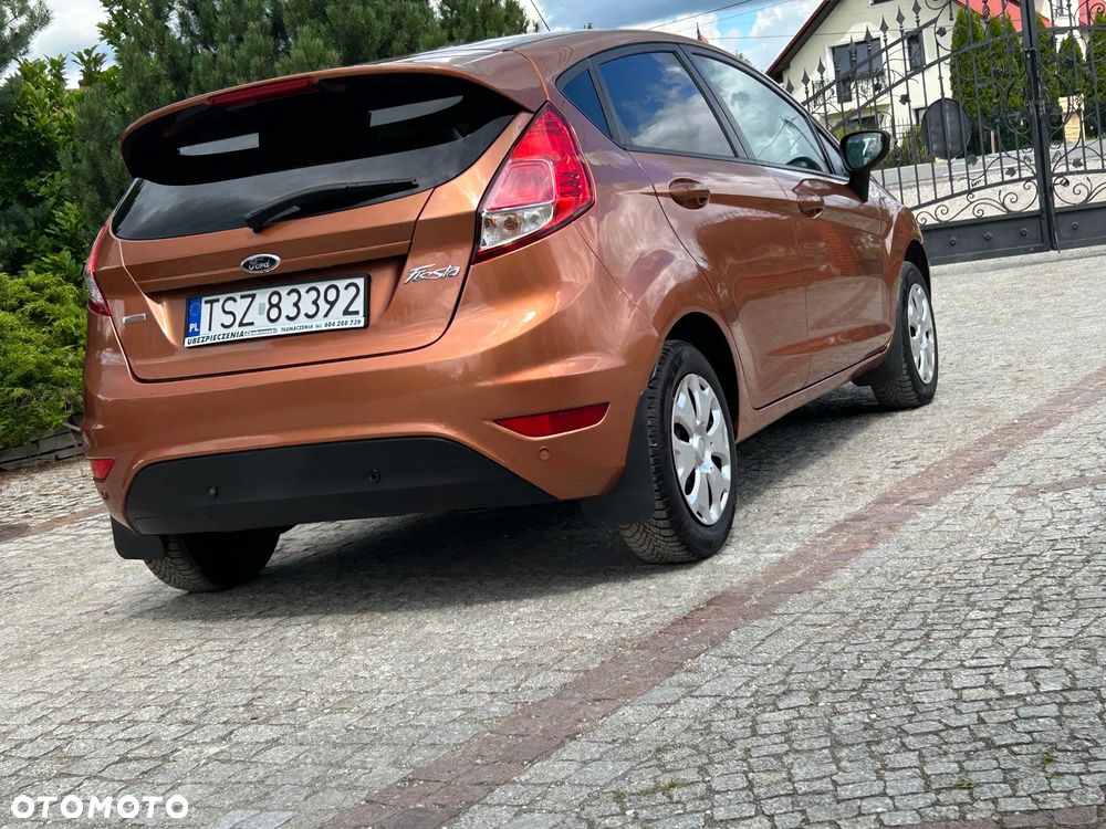 Ford Fiesta - 12