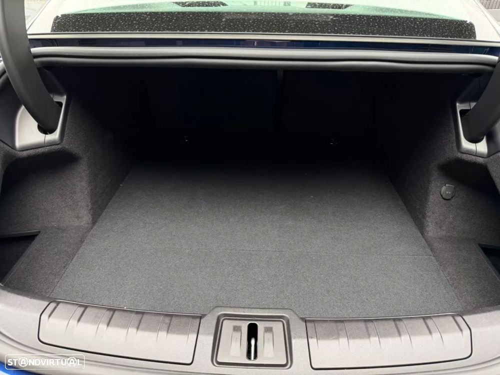 Porsche Taycan Bateria Performance Plus - 15