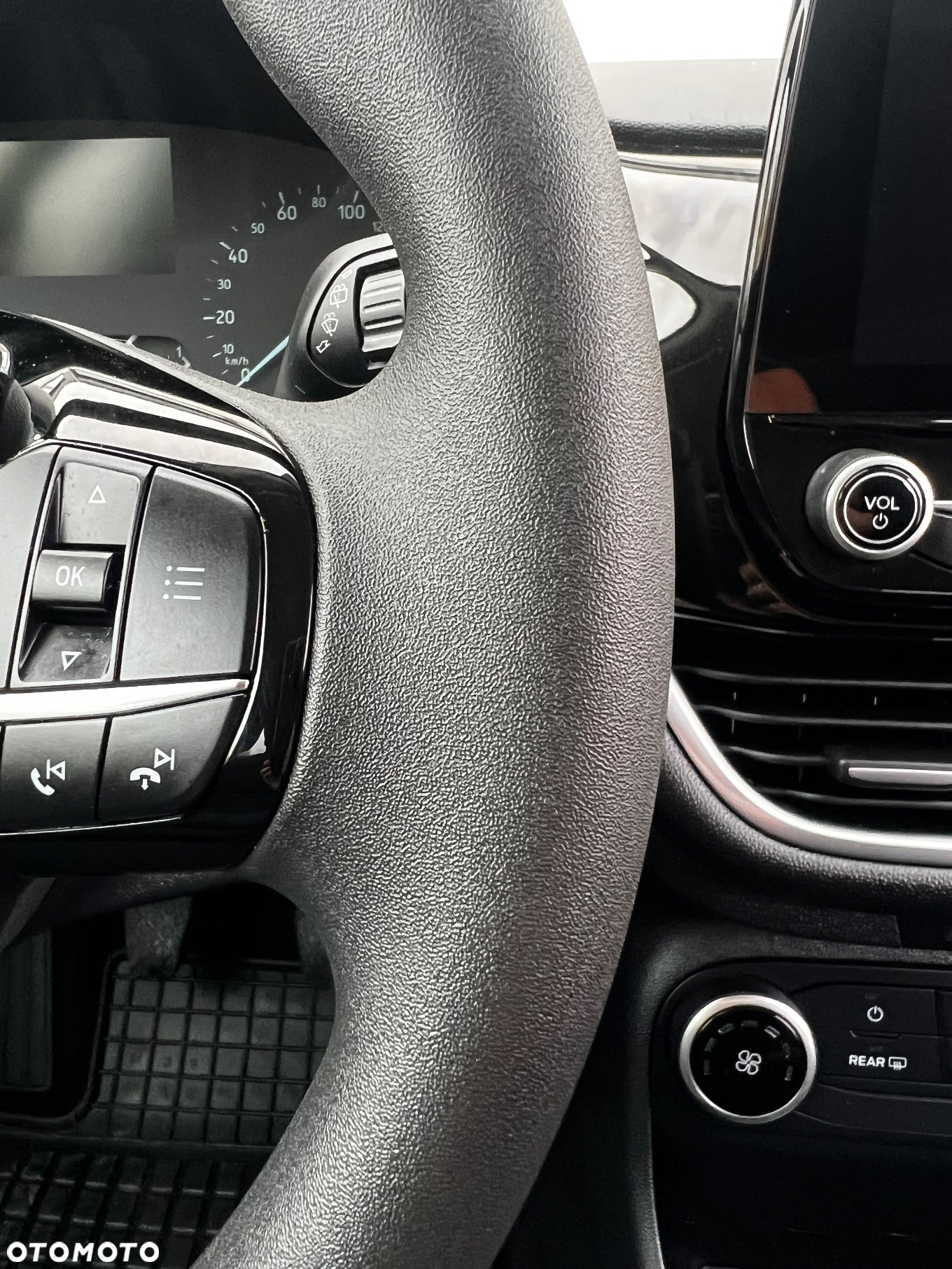 Ford Fiesta 1.1 Connected ASS - 15
